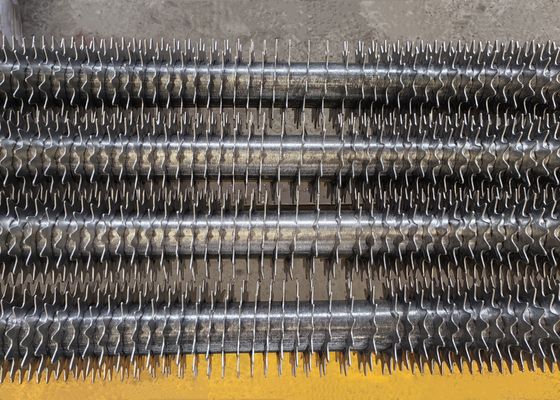 Tubo a pinna di caldaia in acciaio al carbonio per super riscaldatore Tubo a pinna di scambio di calore a spirale senza soluzione di continuità
