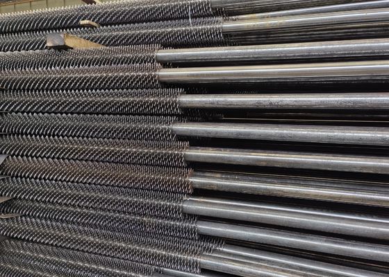 Tubo a pinna di caldaia in acciaio al carbonio per super riscaldatore Tubo a pinna di scambio di calore a spirale senza soluzione di continuità