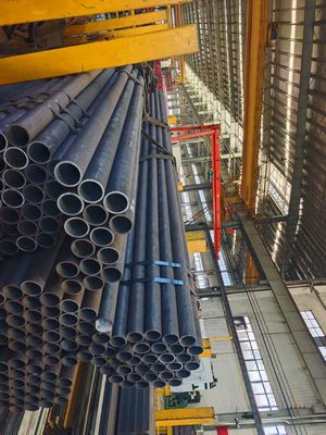 Tubo per caldaia in acciaio al carbonio di grado industriale con lunghezza e spessore di parete personalizzati per applicazioni ad alta temperatura