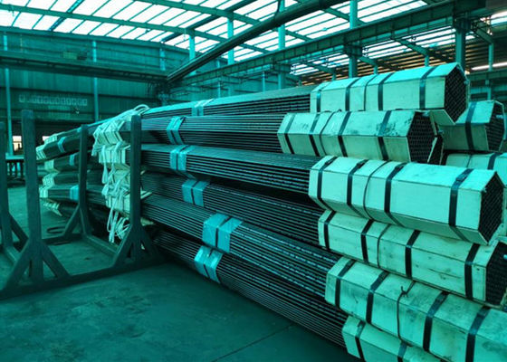 Tubo senza saldatura trafilato a freddo d'acciaio 44.5x5x9200mm di ASTM A213 T12 T22 31.8x4.5x9200mm per lo scambiatore di calore