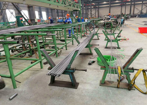 Sedere nere di Astm A335 P11 P22 P5 P9 del tubo senza saldatura dell'acciaio legato della pittura 4" Sch120*11.6m