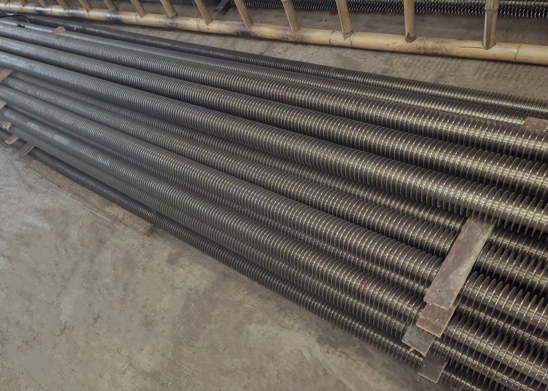 Tubo a pinna a spirale in acciaio al carbonio per una maggiore efficienza di trasferimento di calore negli scambiatori di calore