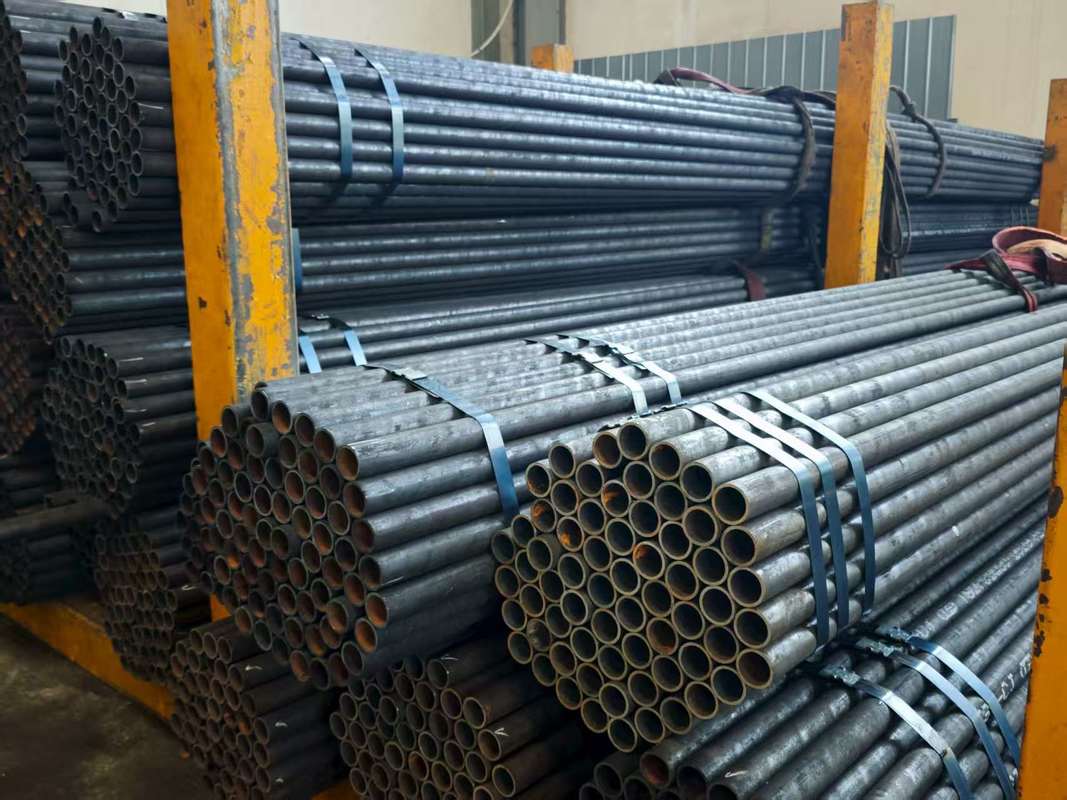 tubi di caldaia senza cuciture acciaio al carbonio ASTM A106 DIN17175